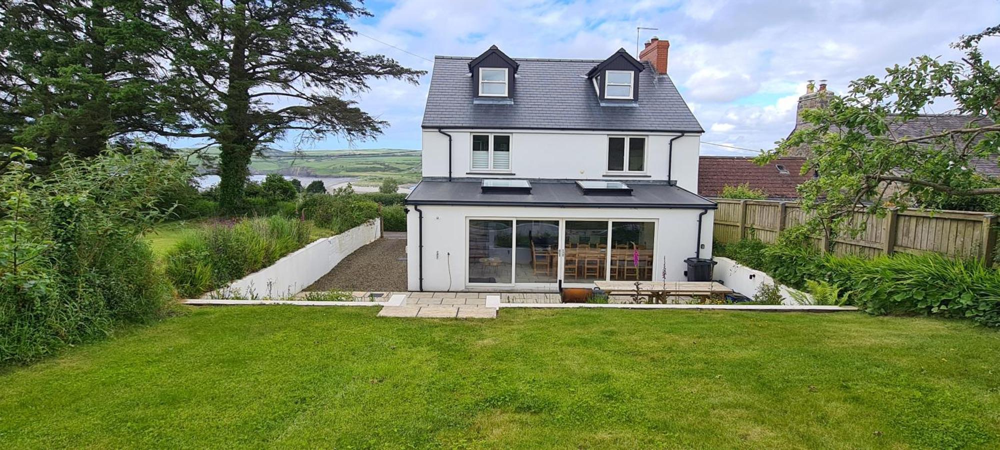 Cippinstone Villa Newport  Exterior photo