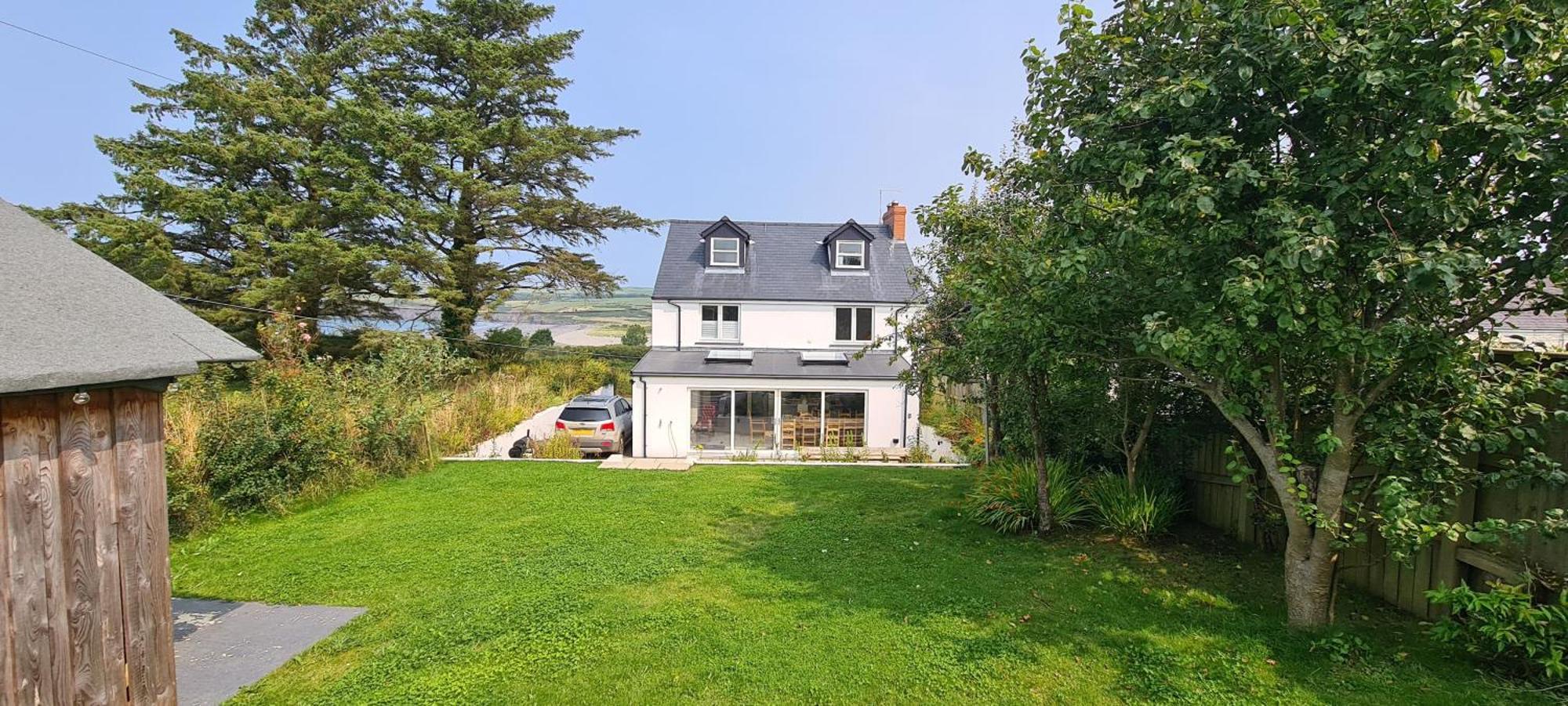 Cippinstone Villa Newport  Exterior photo